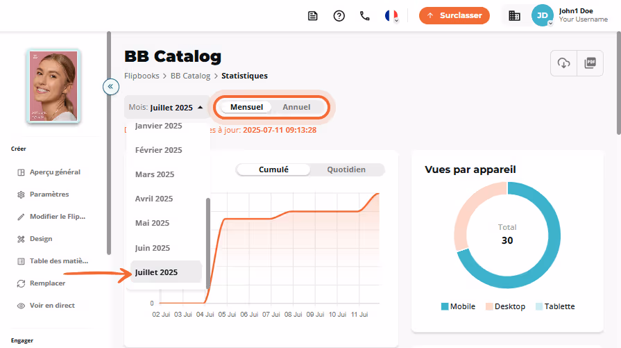 Filtre mensuel sélectionné pour les statistiques du flipbook avec menu déroulant ouvert.