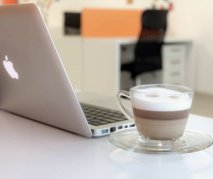 Apple laptop